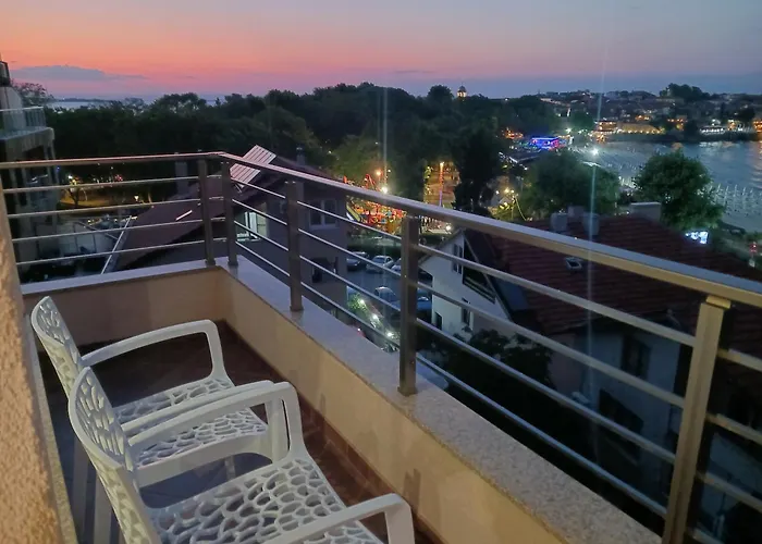 Апартамент Sineva - Perfect Location And Amazing View Созопол