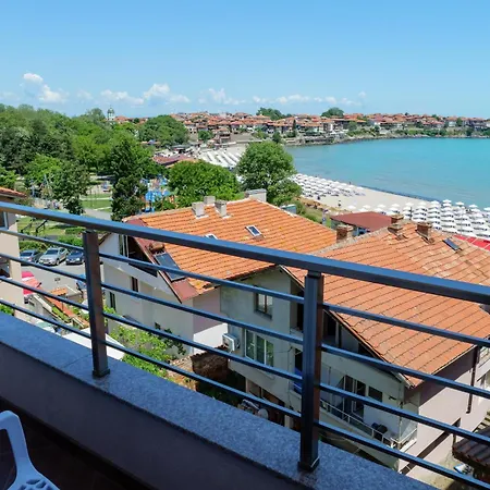 Sineva - Perfect Location And Amazing View Apartment
